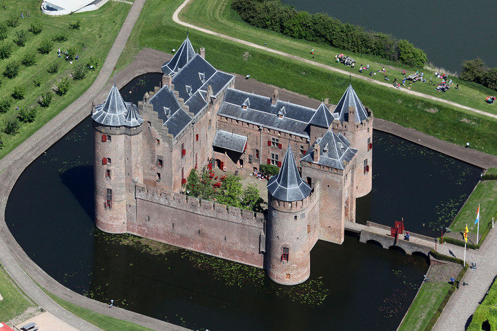 Amsterdam Fortress Stretch