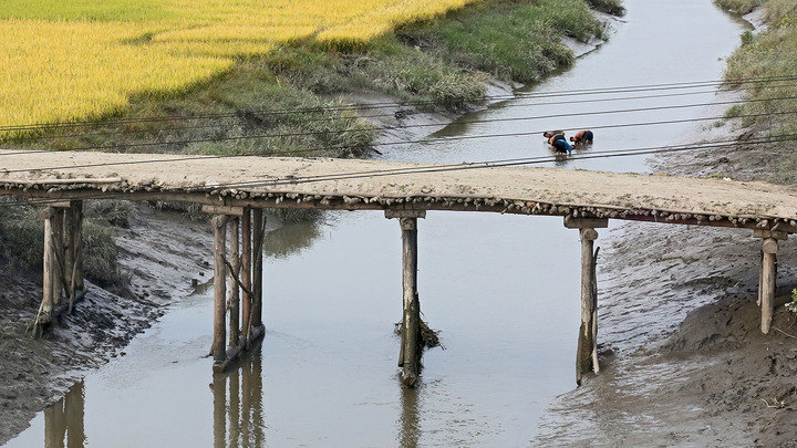 Countryside Sinuiji - Pyongyang